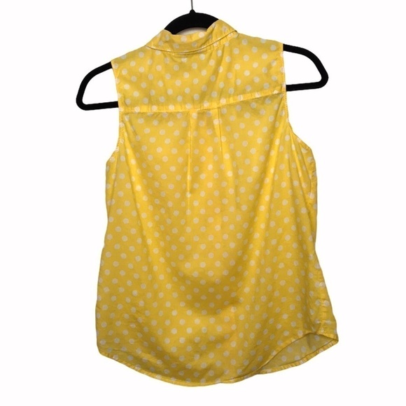 St John's Bay Yellow Polka Dot Sleeveless Blouse - Picture 2 of 7
